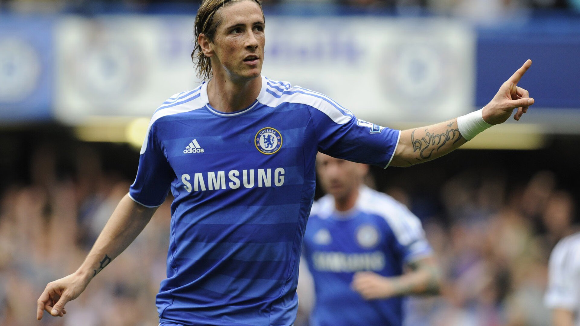 开云体育下载-阿拉巴的指挥棒，当哥伦比亚节奏碾碎巴黎的浮华