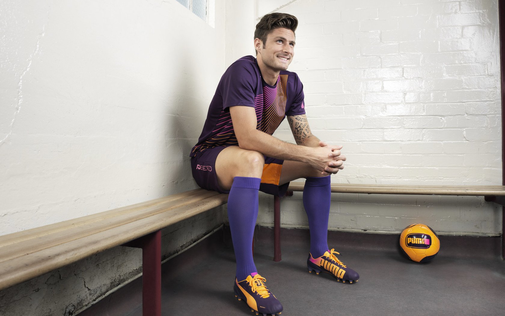 开云官网2026-阿劳霍生涯之夜，当钢铁防线成为最锋利的矛