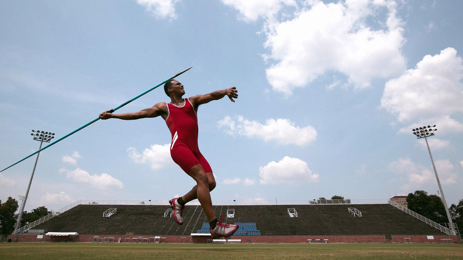 老鹰防守锁死华南虎，莫兰特化身关键先生定乾坤